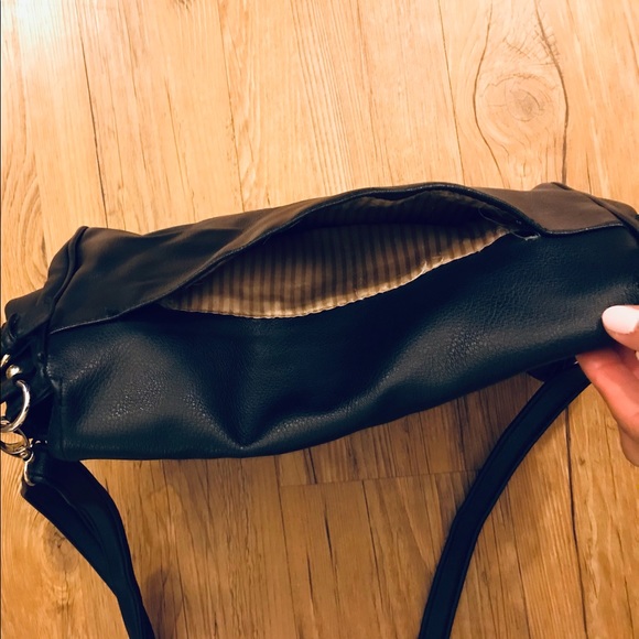 Kelly & Katie Crossbody Foldover Bag - Picture 4 of 11